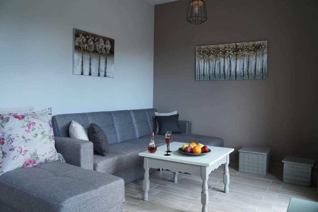 Ingreen Apartment Potamia  エクステリア 写真